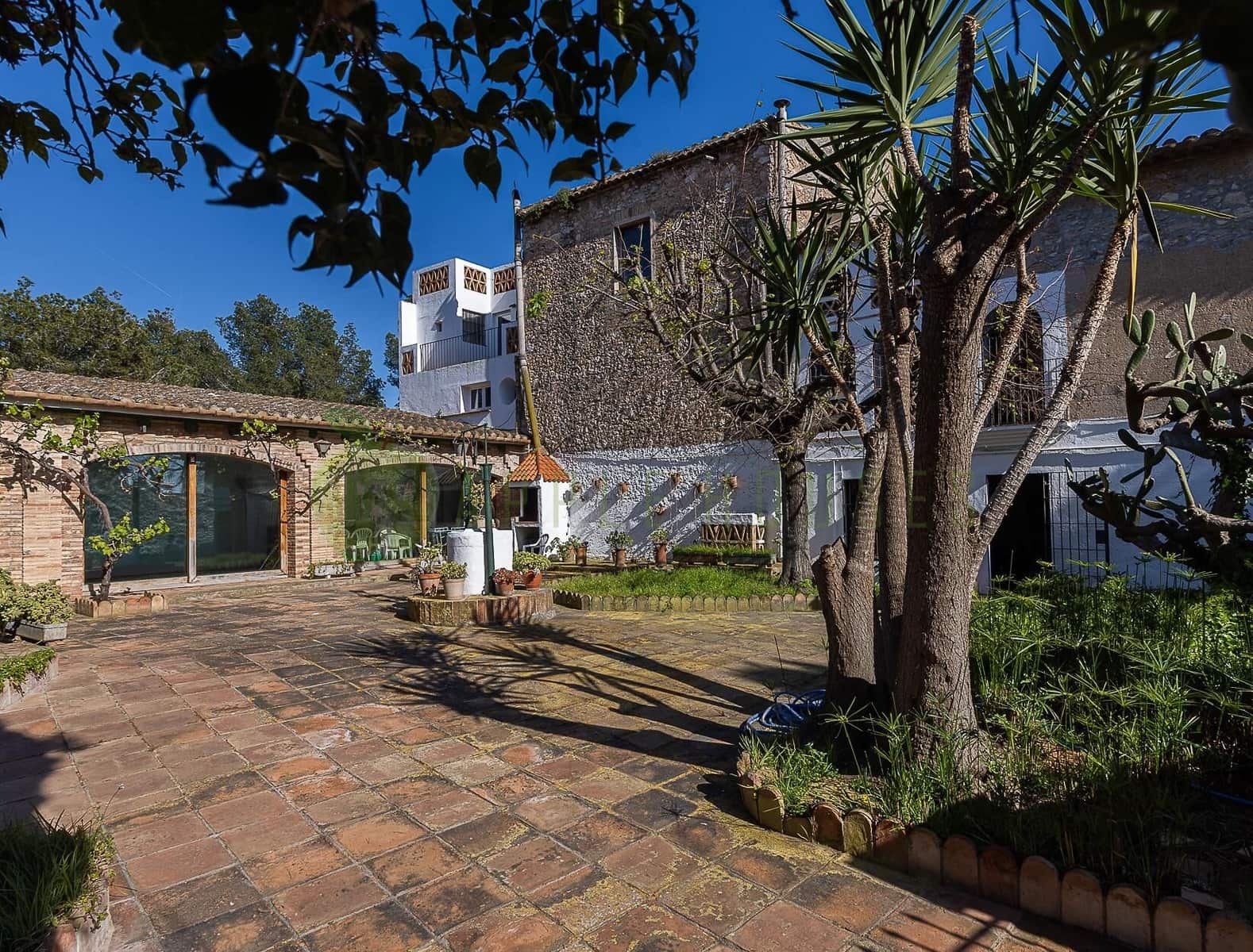 8 slaapkamer Villa te koop in Vilanova i la Geltru met zwembad garage - € 3.700.000 (Ref: 8938672)