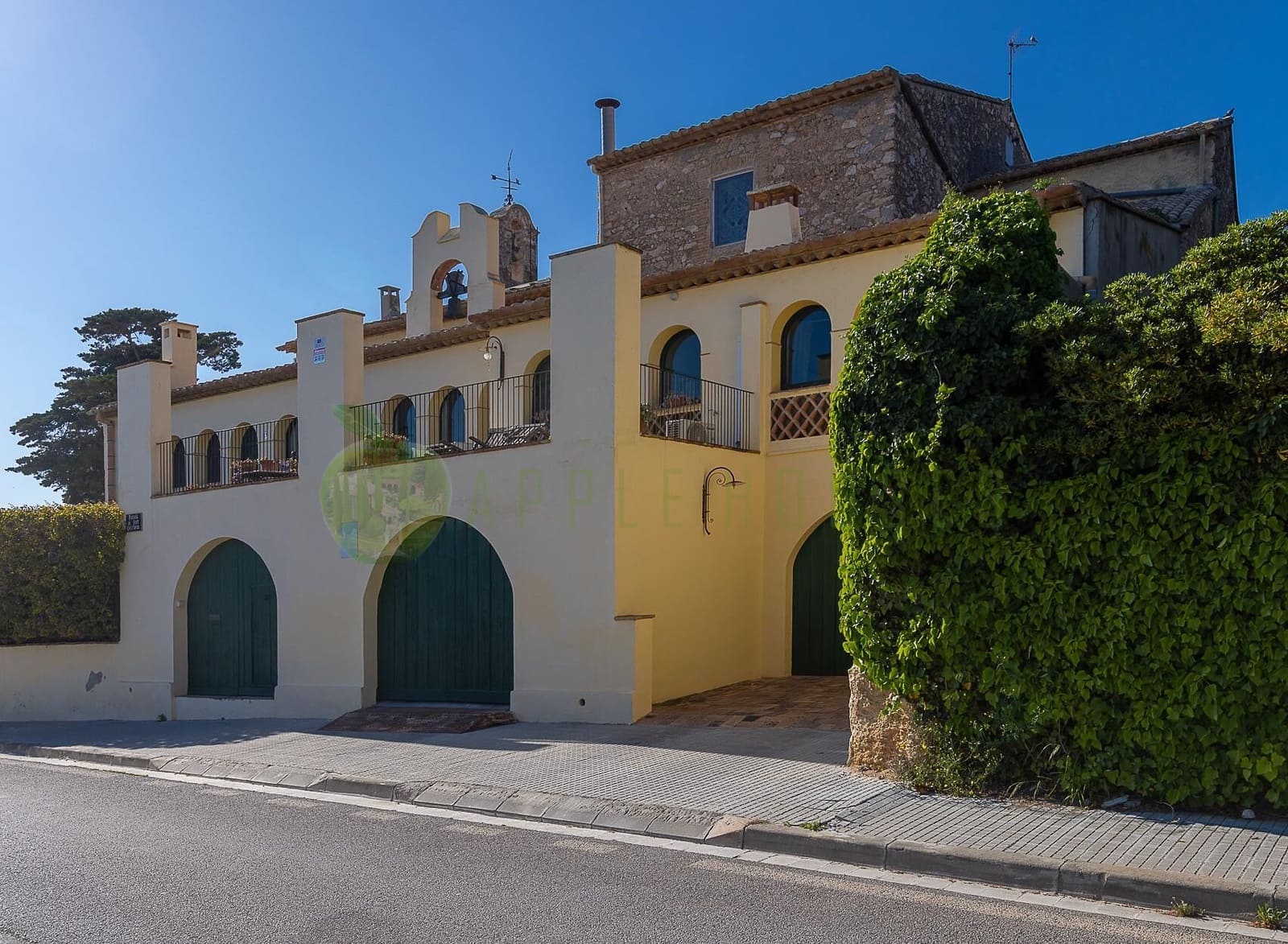 8 slaapkamer Villa te koop in Vilanova i la Geltru met zwembad garage - € 3.400.000 (Ref: 8938672)