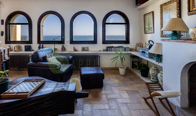 8 slaapkamer Villa te koop in Vilanova i la Geltrú met zwembad garage - € 3.400.000 (Ref: 8938672)
