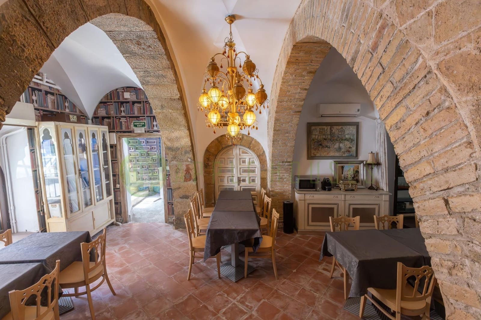 5 bedroom Villa for sale in Sitges - € 1,740,000 (Ref: 9048716)