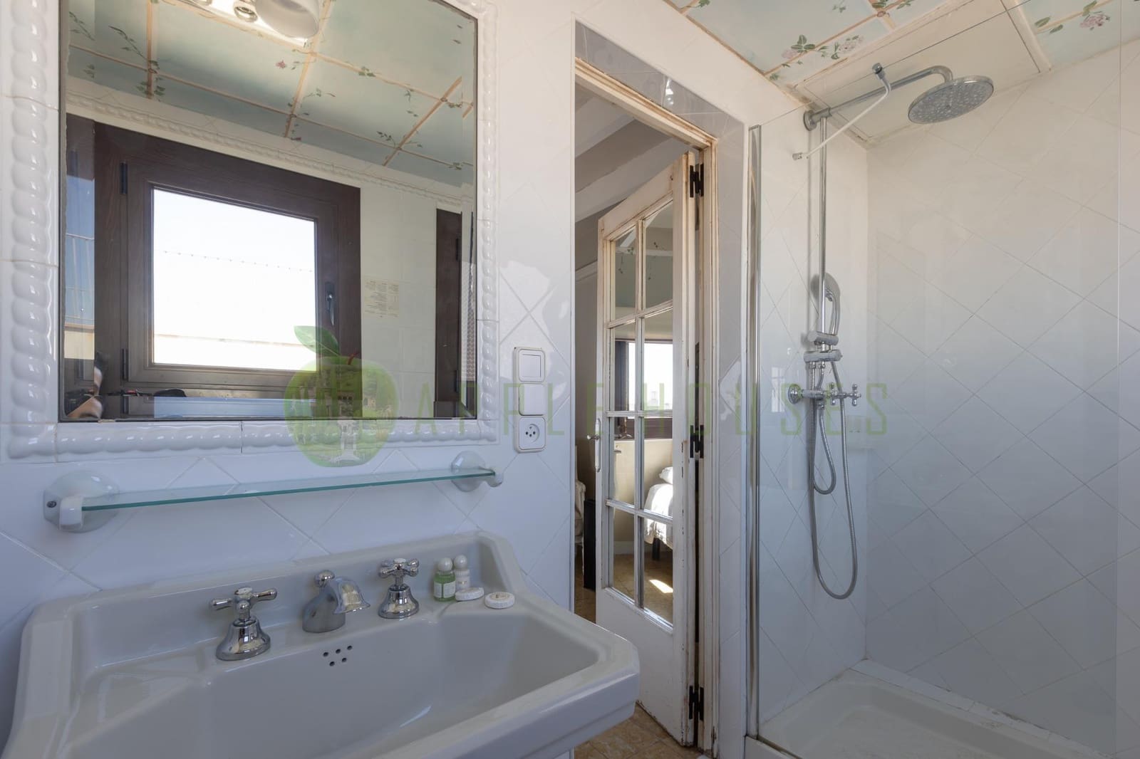 Chalet de 5 habitaciones en Sitges en venta - 1.740.000 € (Ref: 9048716)