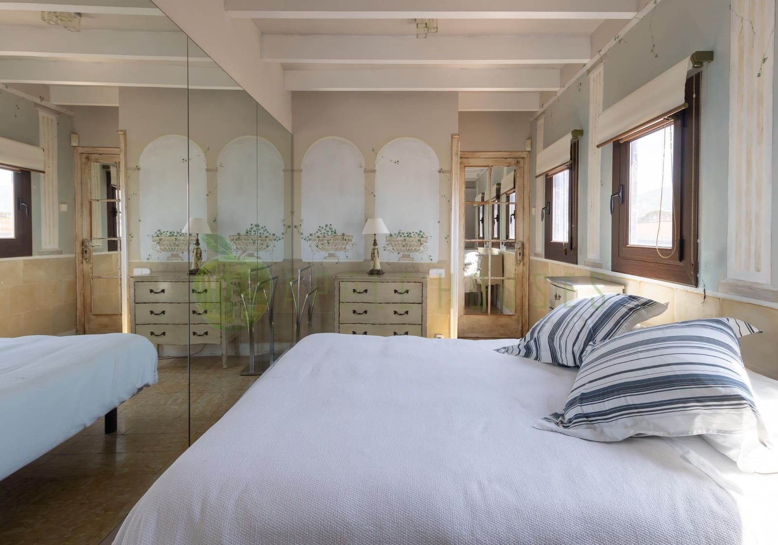 Chalet de 5 habitaciones en Sitges en venta - 1.740.000 € (Ref: 9048716)