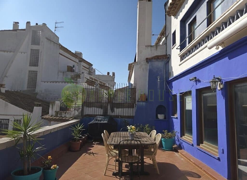 5 makuuhuone Huvila myytävänä paikassa Sitges - 1 690 000 € (Ref: 9048716)