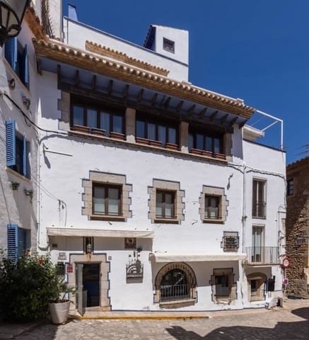 5 soveværelse Villa til salg i Sitges - € 1.690.000 (Ref: 9048716)