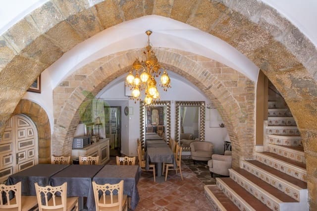 5 soveværelse Villa til salg i Sitges - € 1.690.000 (Ref: 9048716)