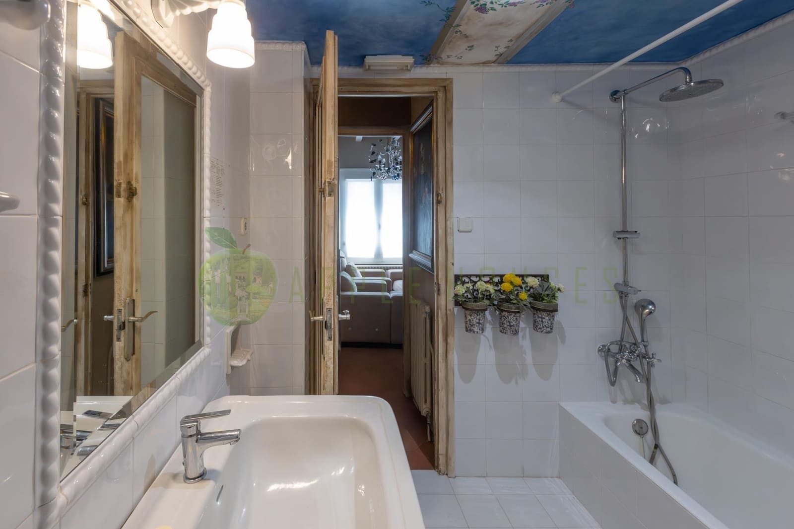 5 bedroom Villa for sale in Sitges - € 1,690,000 (Ref: 9048716)