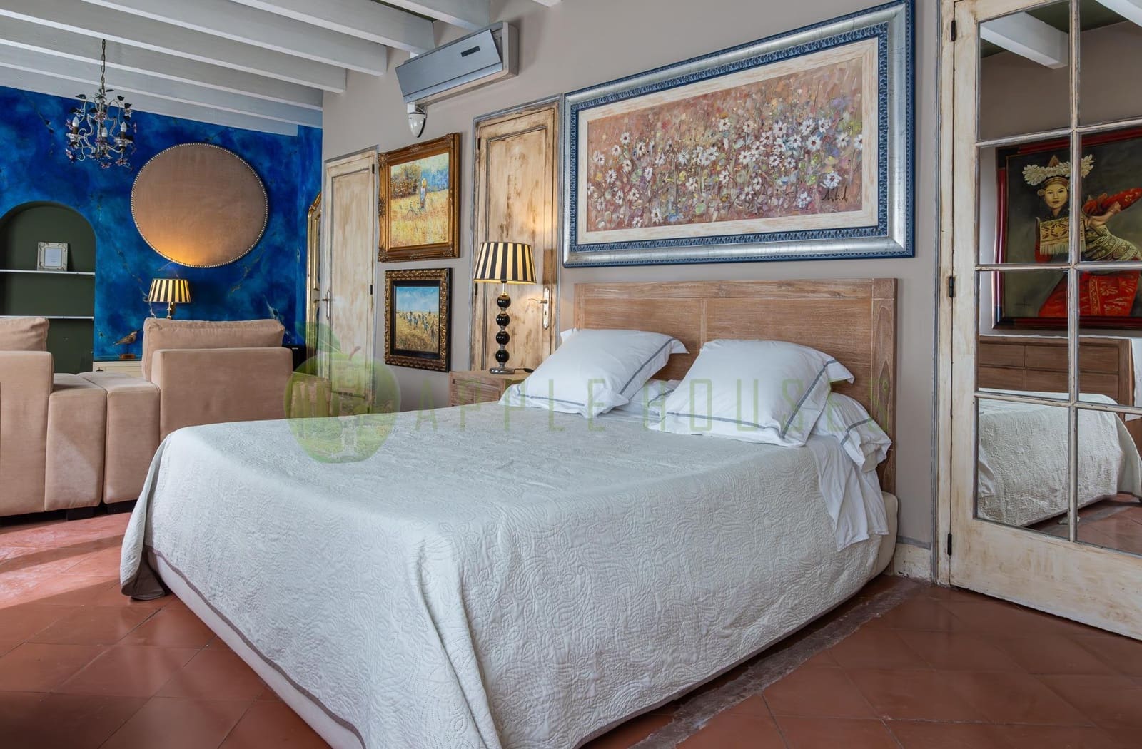 5 bedroom Villa for sale in Sitges - € 1,690,000 (Ref: 9048716)