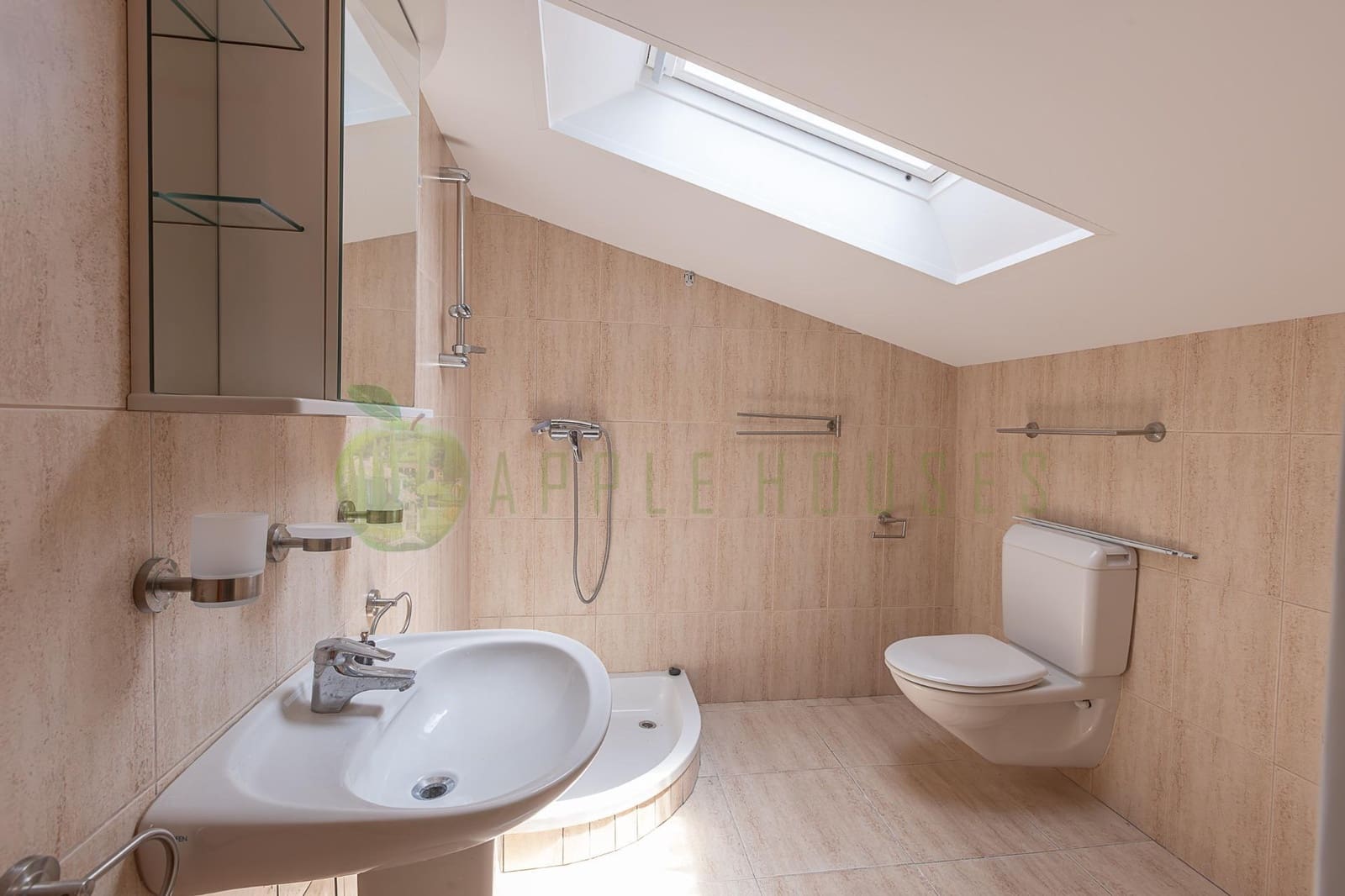 4 Zimmer Villa zu verkaufen in Canyelles mit Pool - 345.000 € (Ref: 9073319)