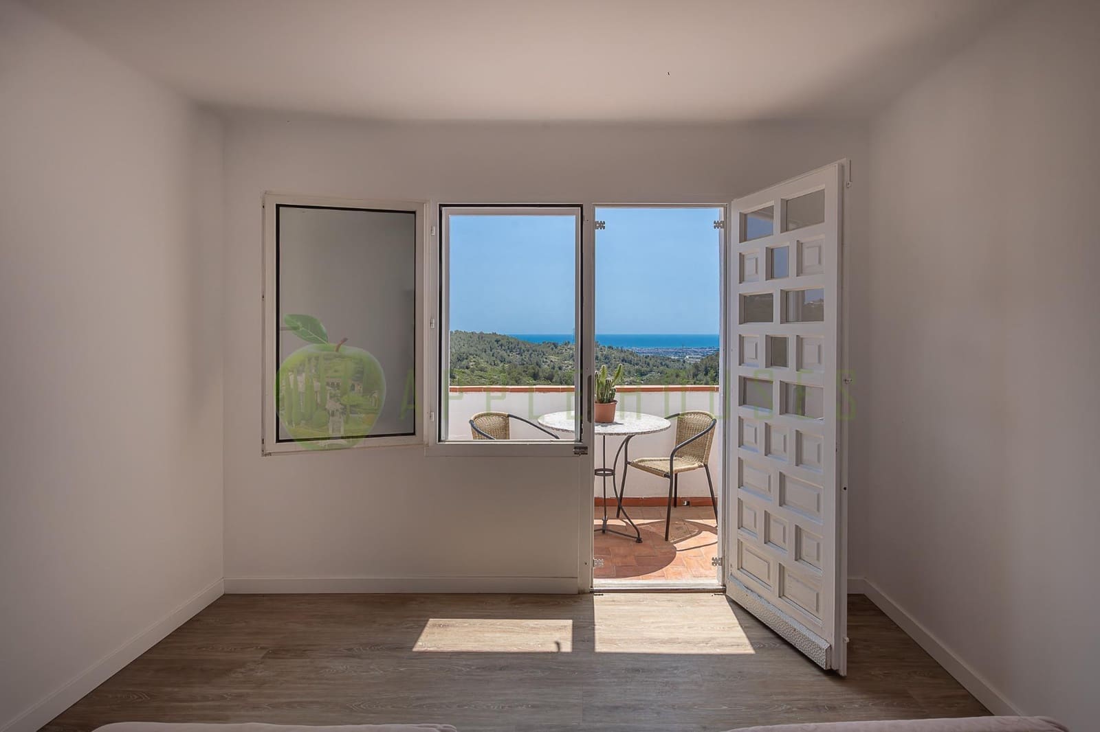 4 soveværelse Villa til salg i Canyelles med swimmingpool - € 345.000 (Ref: 9073319)