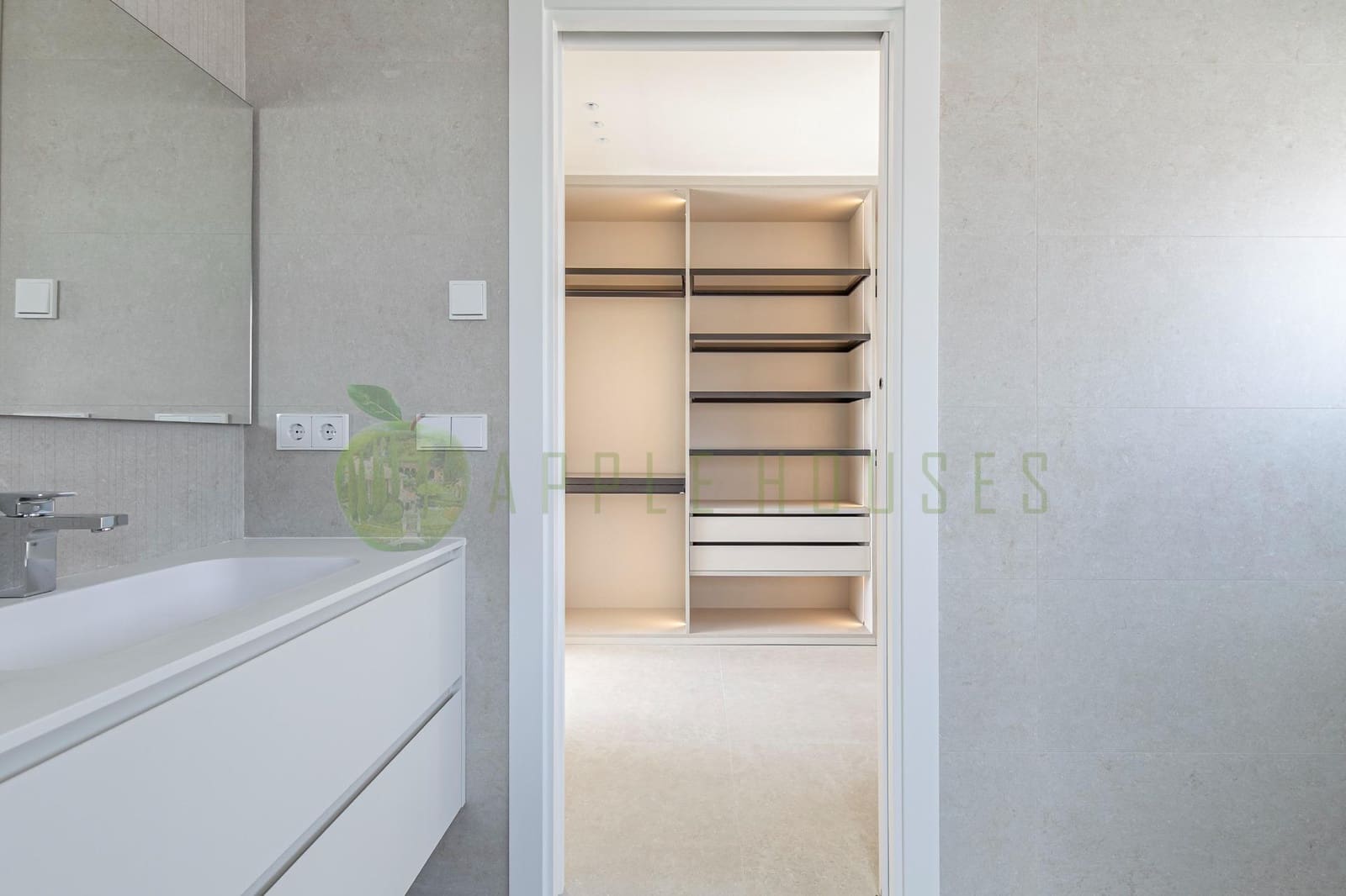 5 quarto Moradia para venda em Sitges com piscina garagem - 2 690 000 € (Ref: 9147055)