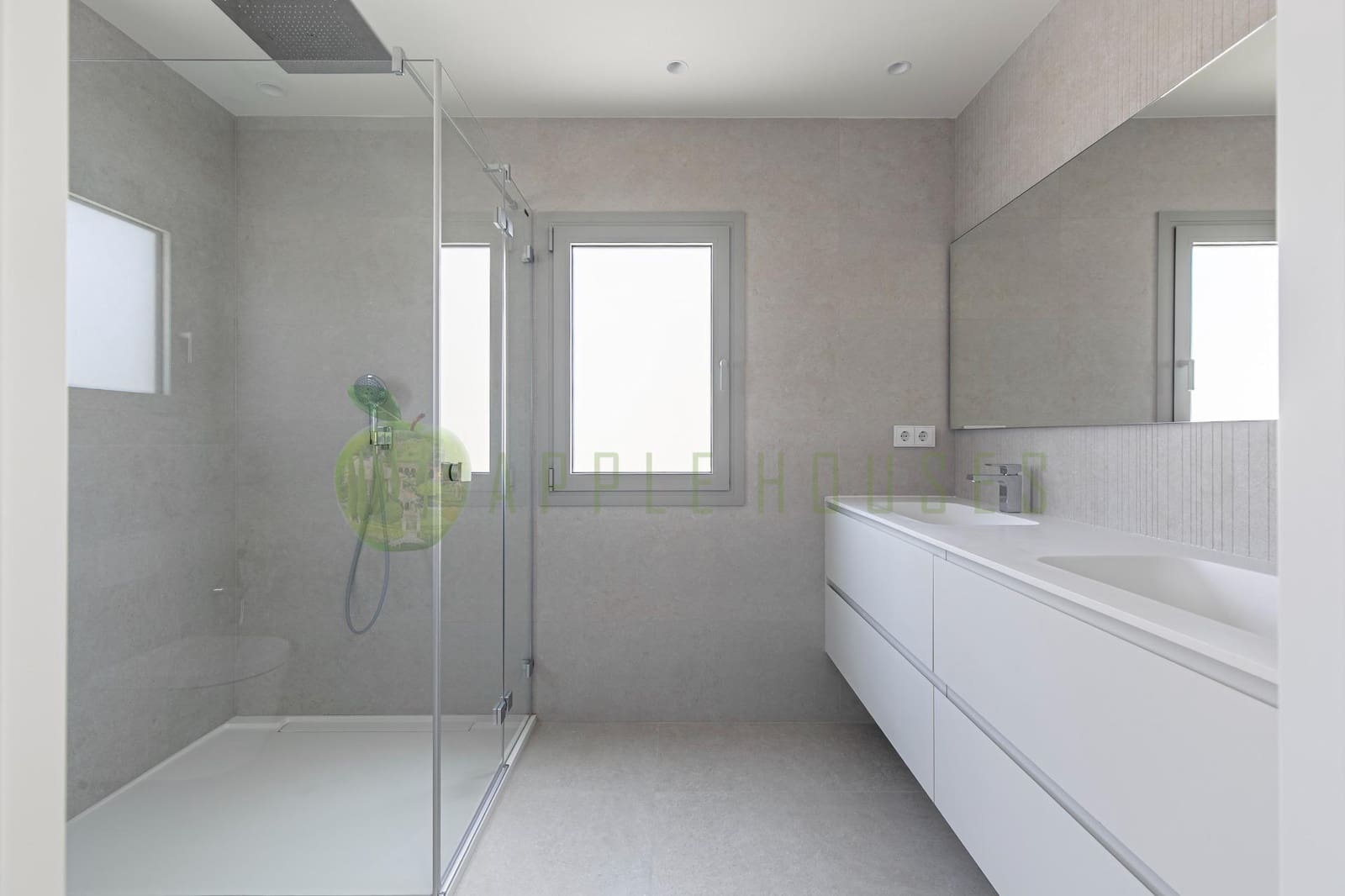 5 soverom Villa til salgs i Sitges med svømmebasseng garasje - € 2 690 000 (Ref: 9147055)