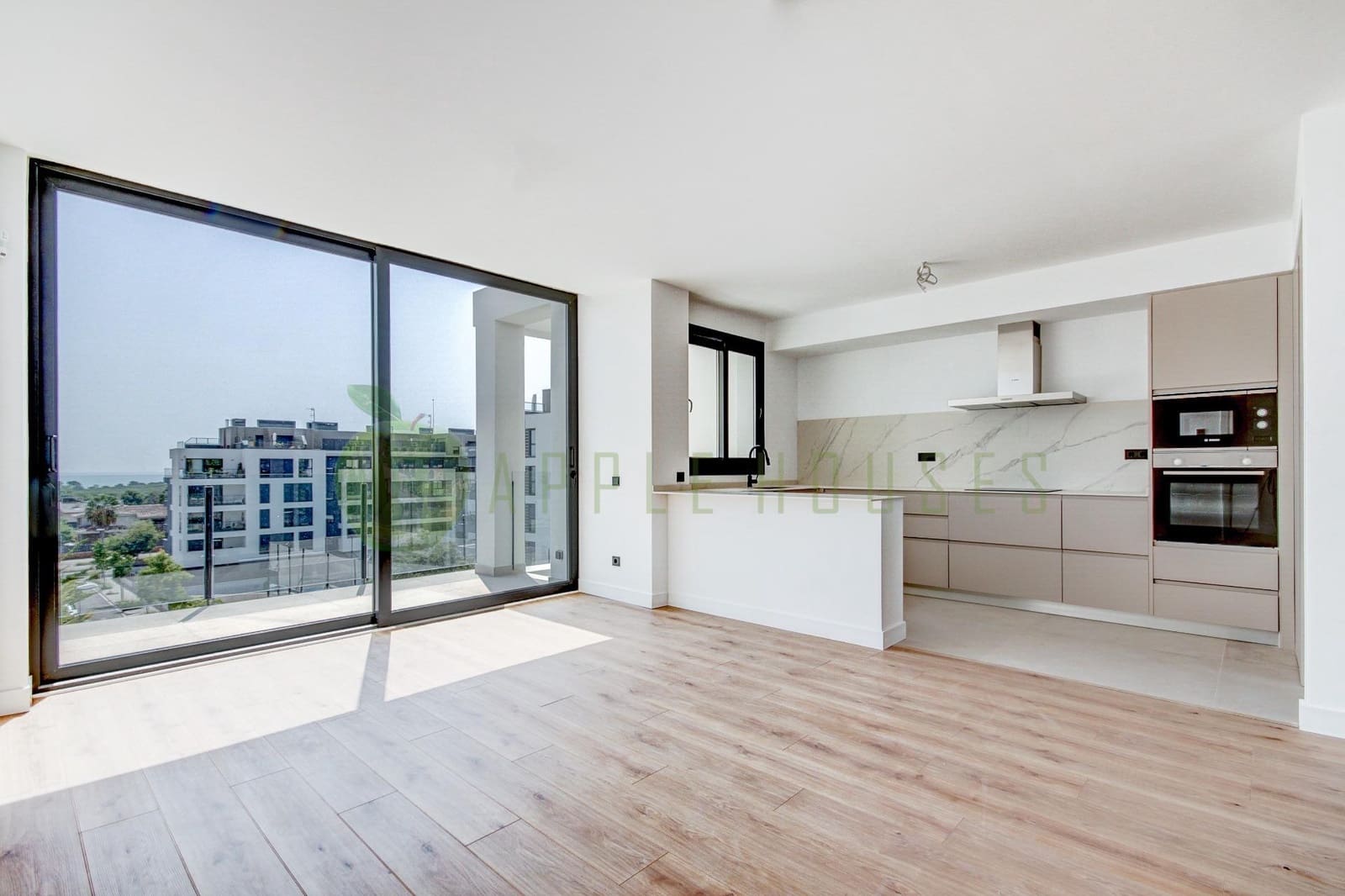 4 sovrum Takvåning till salu i Vilanova i la Geltru med garage - 478 000 € (Ref: 9195484)