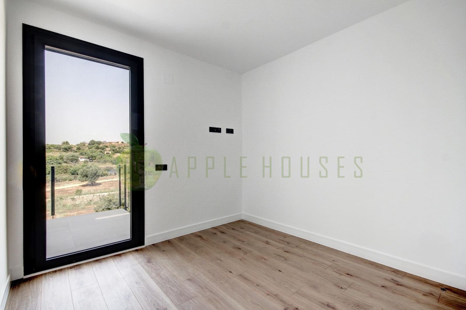 4 sovrum Takvåning till salu i Vilanova i la Geltru med garage - 478 000 € (Ref: 9195484)