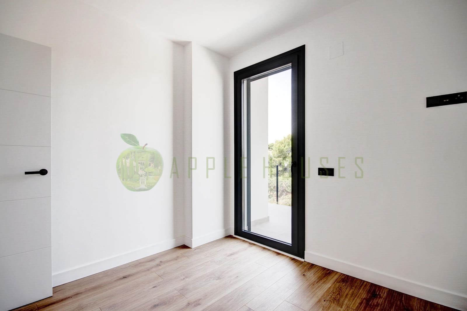 4 sovrum Takvåning till salu i Vilanova i la Geltru med garage - 478 000 € (Ref: 9195484)