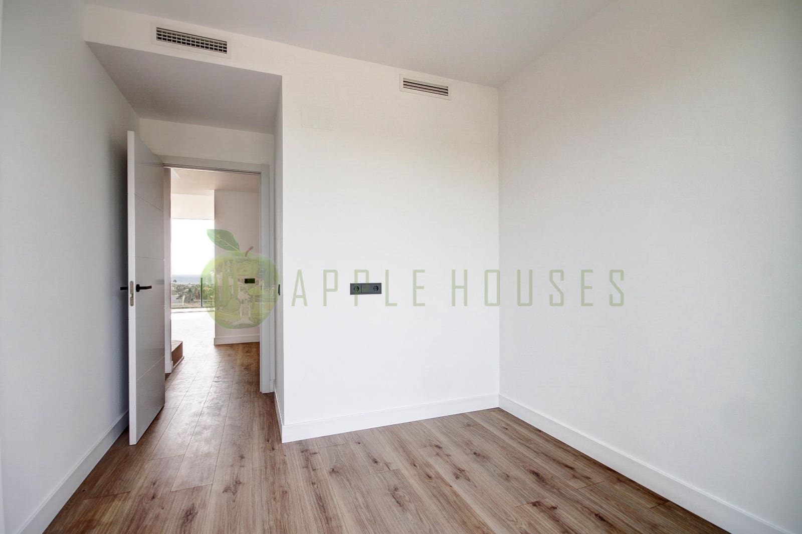 4 soverom Leilighet til salgs i Vilanova i la Geltru med garasje - € 363 000 (Ref: 9208558)