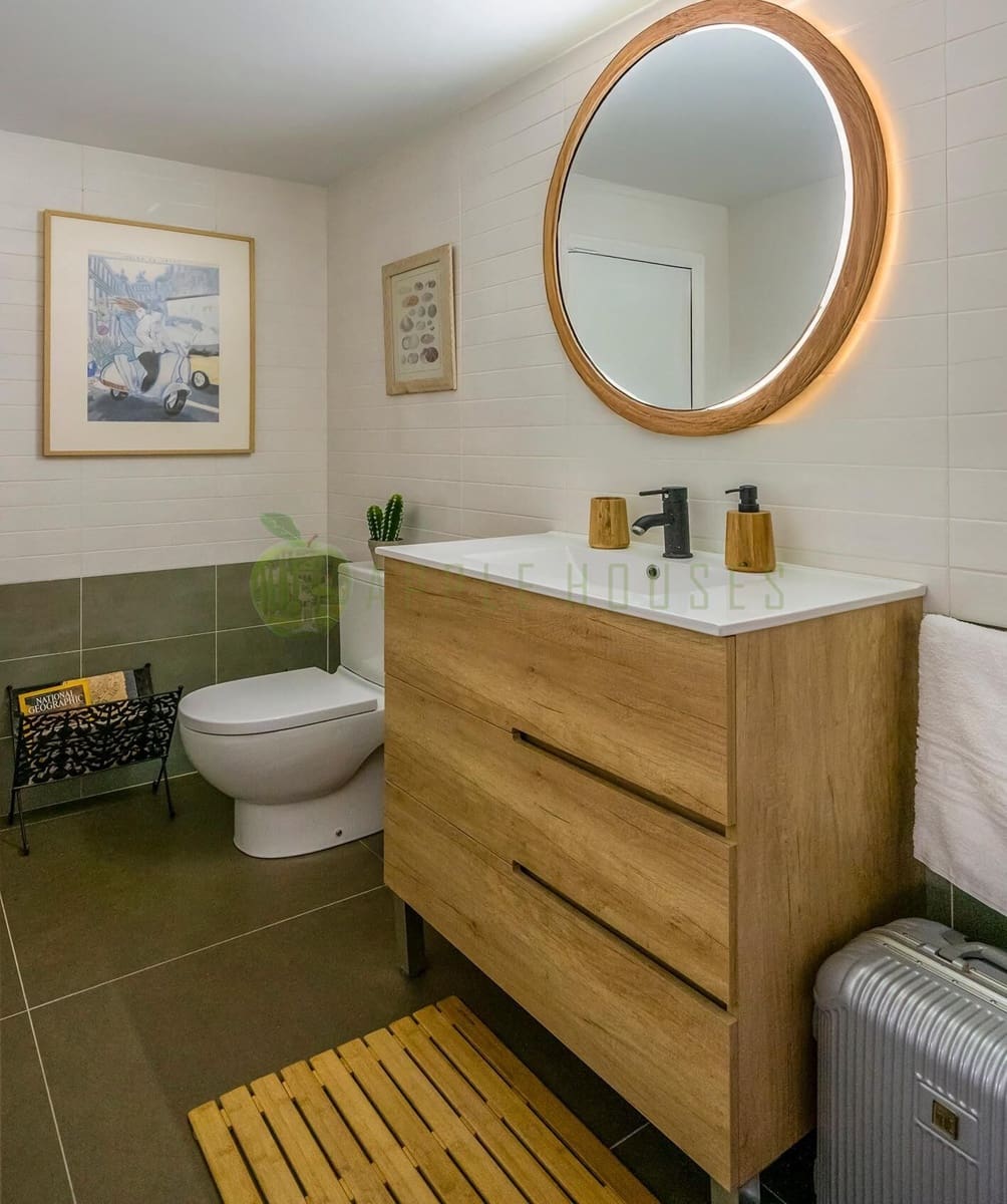 4 bedroom Villa for sale in Sant Marti Sarroca - € 786,000 (Ref: 9264475)