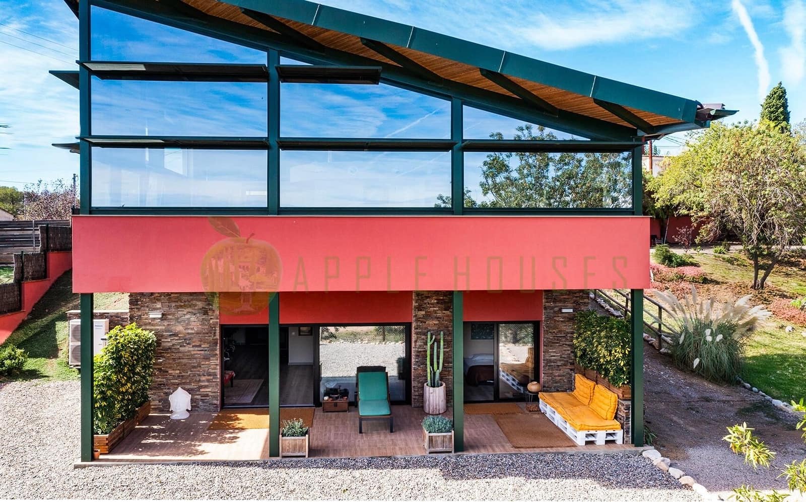 4 bedroom Villa for sale in Sant Marti Sarroca - € 786,000 (Ref: 9264475)