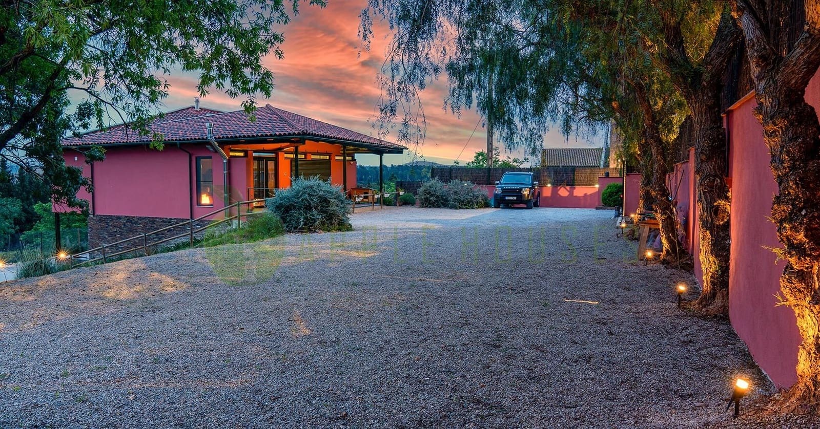 4 bedroom Villa for sale in Sant Marti Sarroca - € 786,000 (Ref: 9264475)