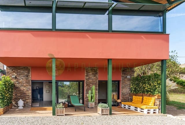 Chalet de 4 habitaciones en Sant Martí Sarroca en venta - 745.000 € (Ref: 9264475)