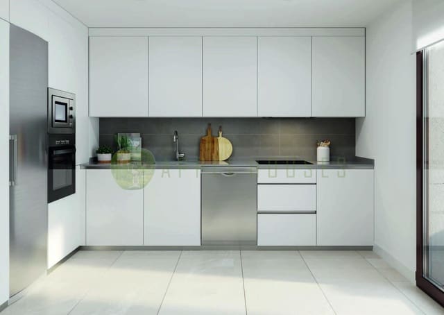 Pareado de 4 habitaciones en Calafell en venta con piscina - 430.000 € (Ref: 9296863)