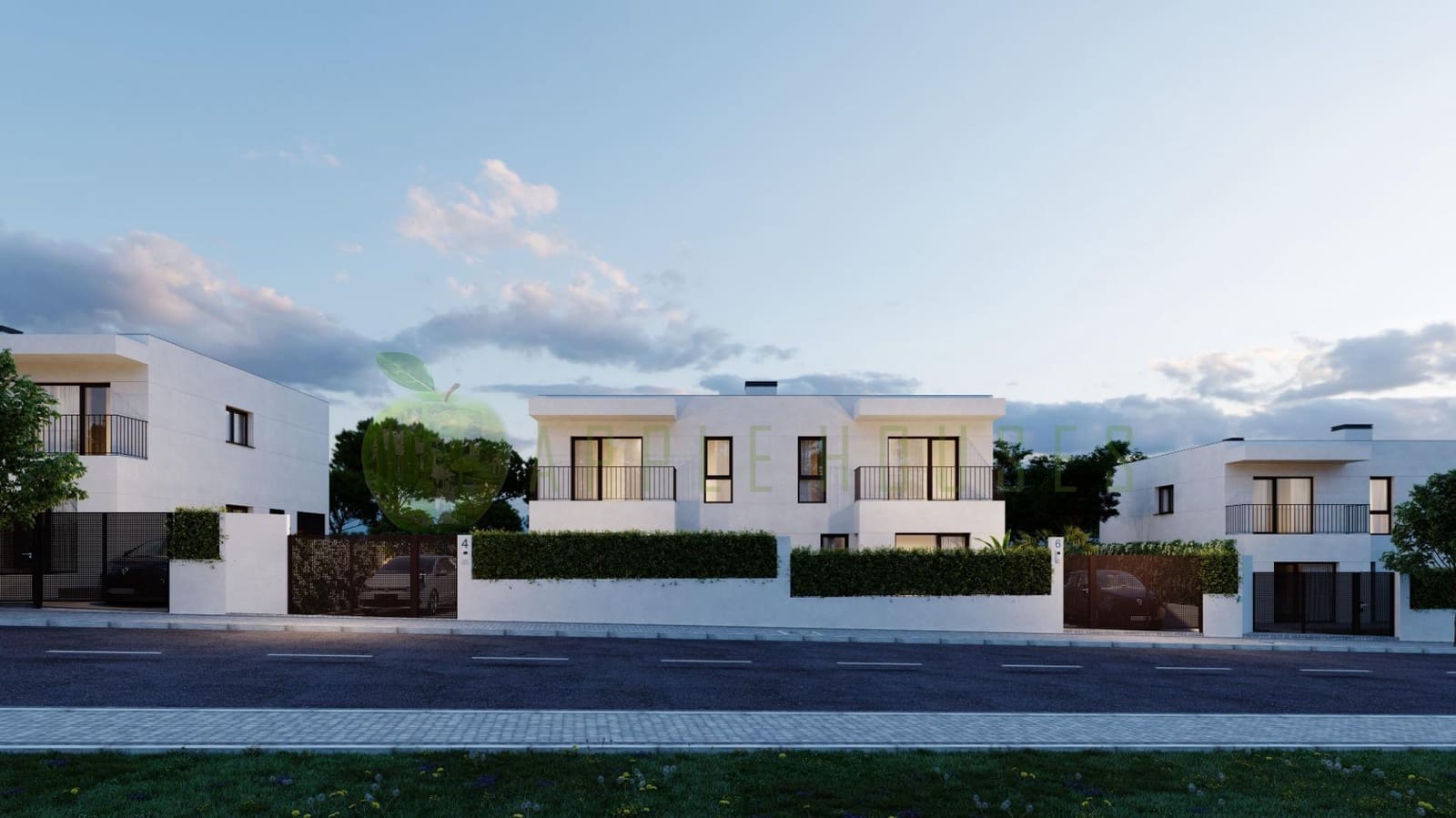 4 bedroom Semi-detached Villa for sale in Calafell with garage - € 435,000 (Ref: 9296863)