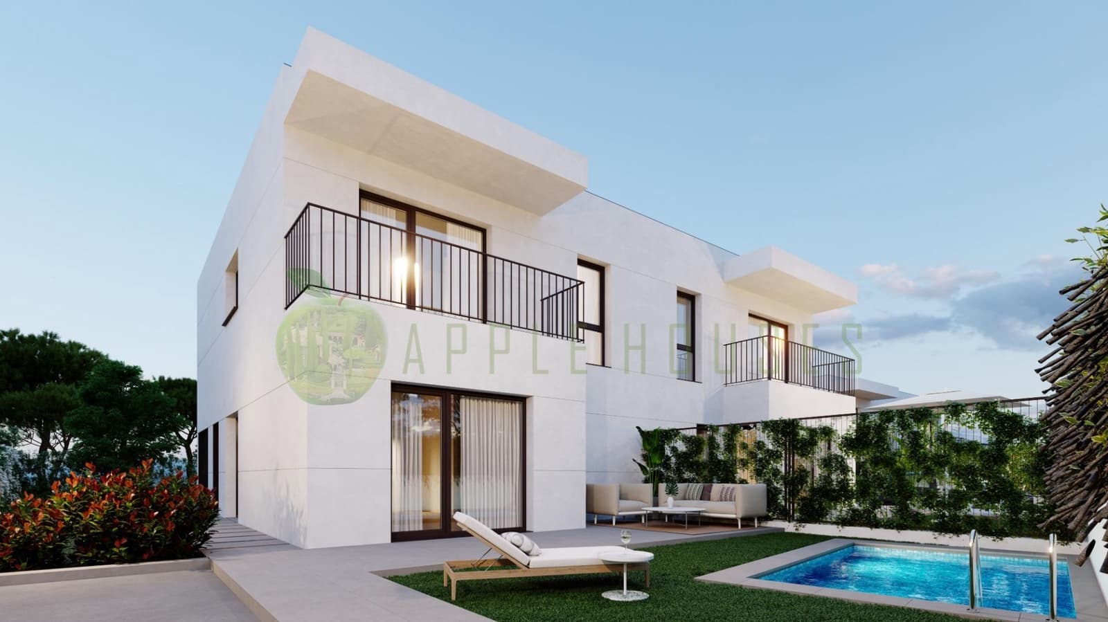4 bedroom Semi-detached Villa for sale in Calafell with garage - € 435,000 (Ref: 9296863)
