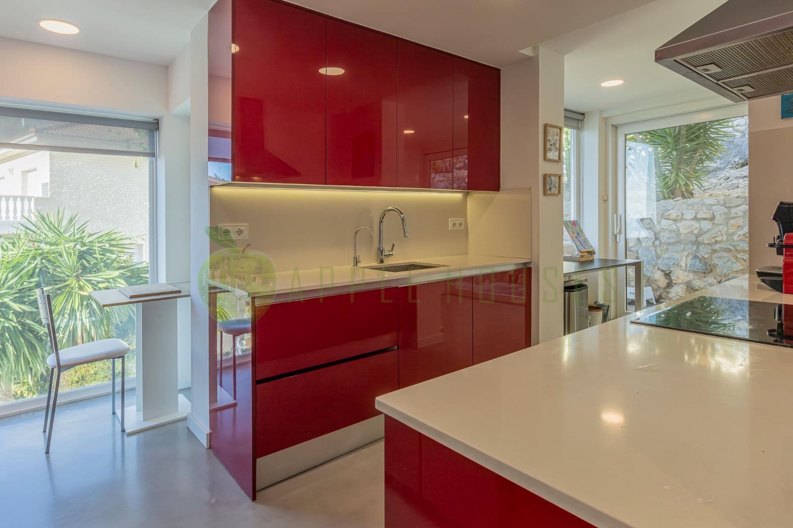 5 bedroom Villa for sale in Sitges with pool - € 1,495,000 (Ref: 9473148)