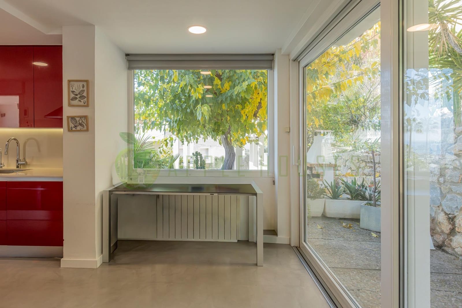 5 bedroom Villa for sale in Sitges with pool - € 1,495,000 (Ref: 9473148)