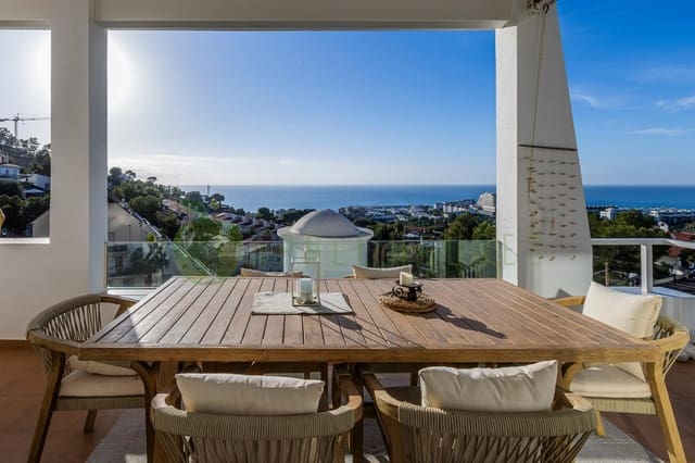 5 makuuhuone Huvila myytävänä paikassa Sitges mukana uima-altaan - 1 495 000 € (Ref: 9473148)
