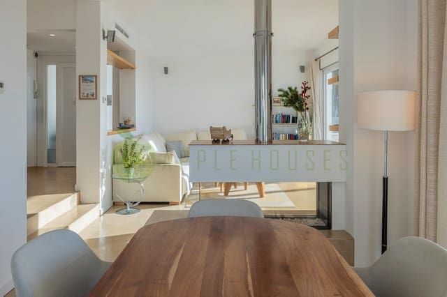 5 makuuhuone Huvila myytävänä paikassa Sitges mukana uima-altaan - 1 495 000 € (Ref: 9473148)