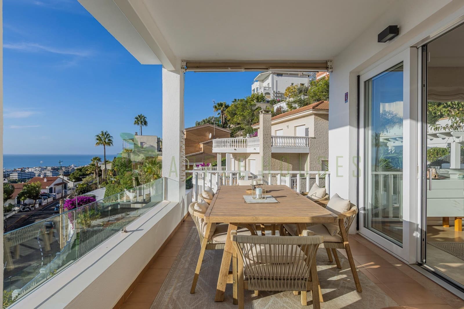 5 bedroom Villa for sale in Sitges with pool - € 1,495,000 (Ref: 9473148)