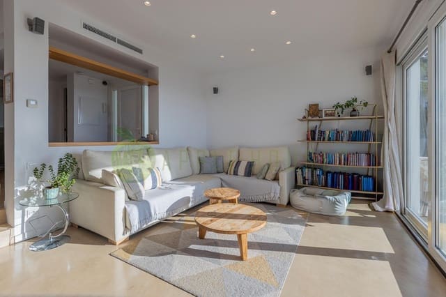 5 soverom Villa til salgs i Sitges med svømmebasseng - € 1 495 000 (Ref: 9473148)