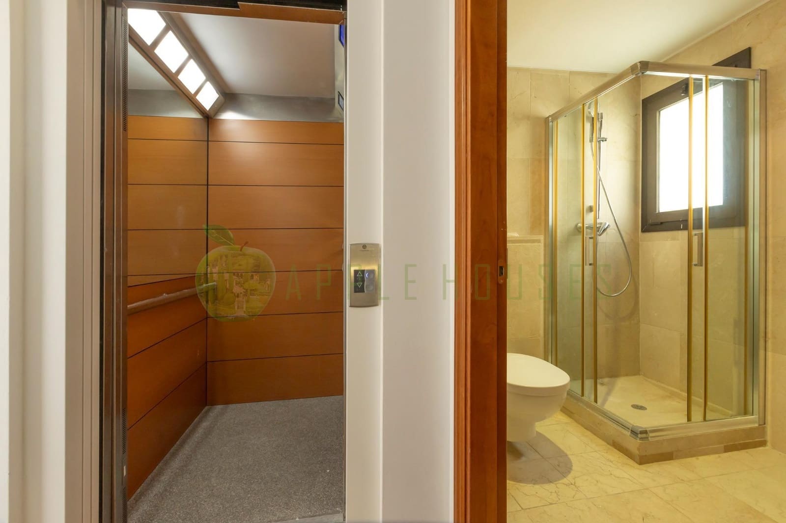 Chalet de 4 habitaciones en Sitges en venta con piscina - 950.000 € (Ref: 9474895)