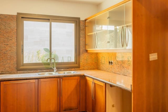 Chalet de 4 habitaciones en Sitges en venta con piscina - 950.000 € (Ref: 9474895)