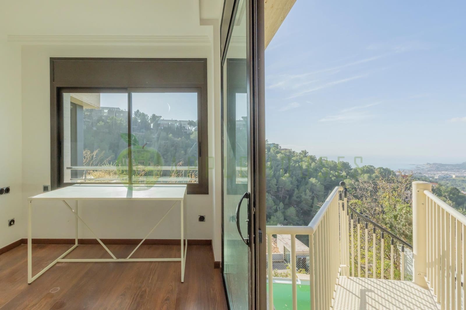 Chalet de 4 habitaciones en Sitges en venta con piscina - 950.000 € (Ref: 9474895)