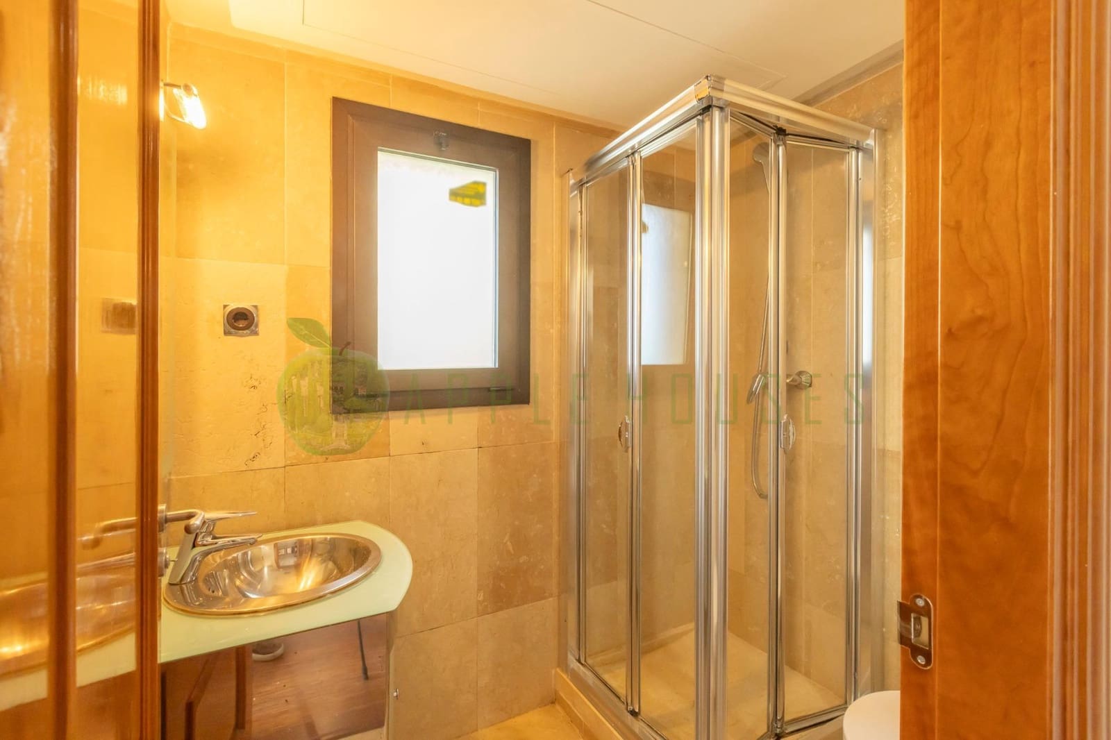 Chalet de 4 habitaciones en Sitges en venta con piscina - 950.000 € (Ref: 9474895)