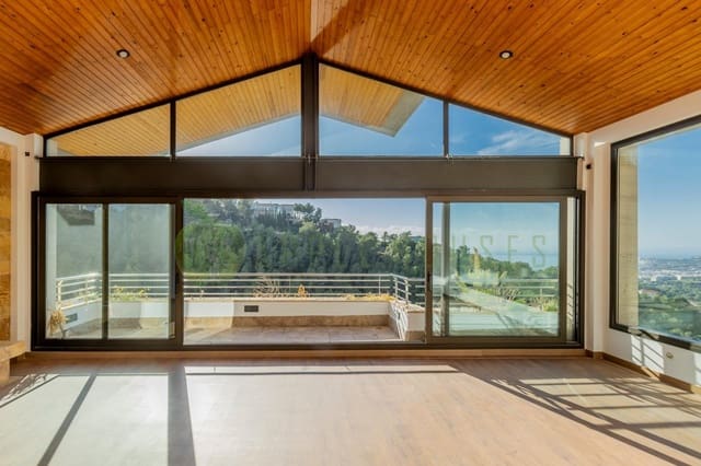 4 sovrum Villa till salu i Sitges med pool - 950 000 € (Ref: 9474895)