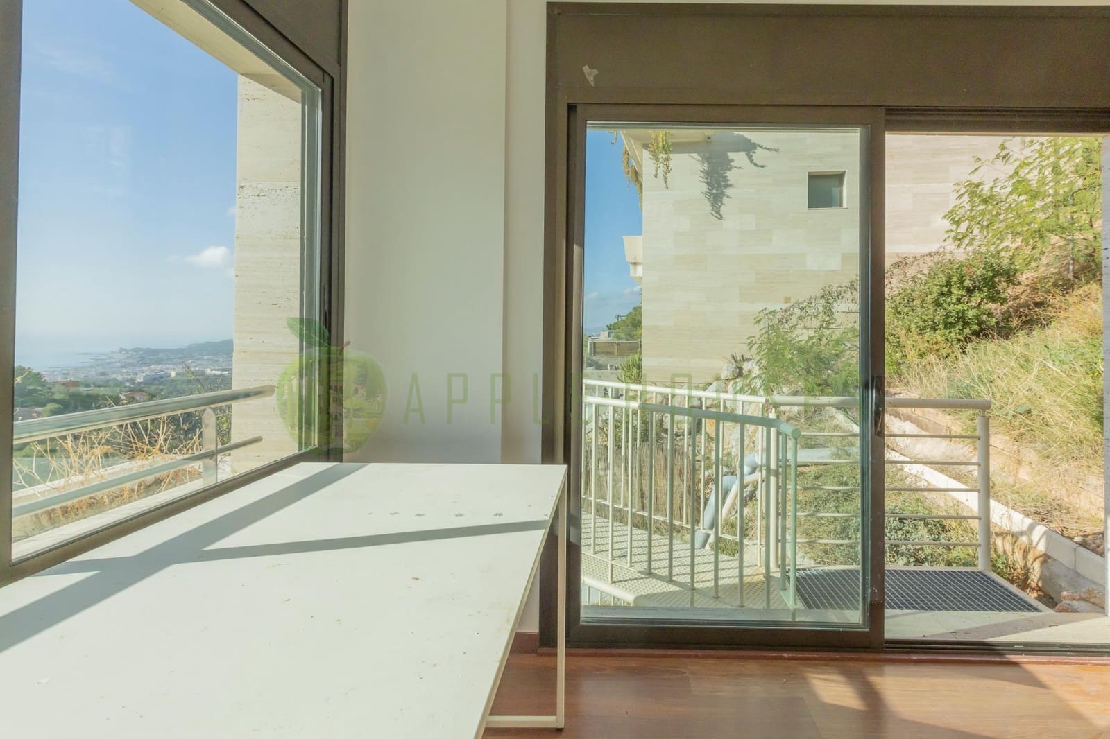 4 quarto Moradia para venda em Sitges com piscina - 950 000 € (Ref: 9474895)