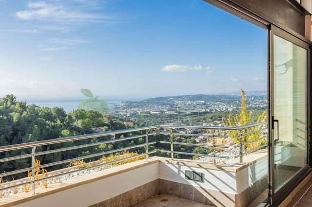 4 Zimmer Villa zu verkaufen in Sitges mit Pool - 930.000 € (Ref: 9474895)