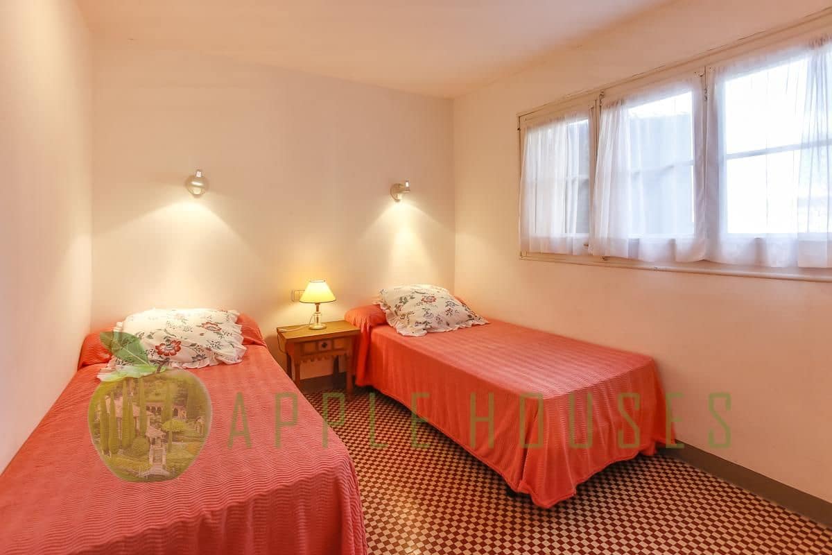 8 bedroom Villa for sale in Sitges with pool garage - € 2,900,000 (Ref: 9586478)