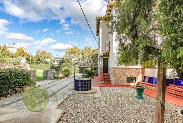 8 quarto Moradia para venda em Sitges com piscina garagem - 2 900 000 € (Ref: 9586478)