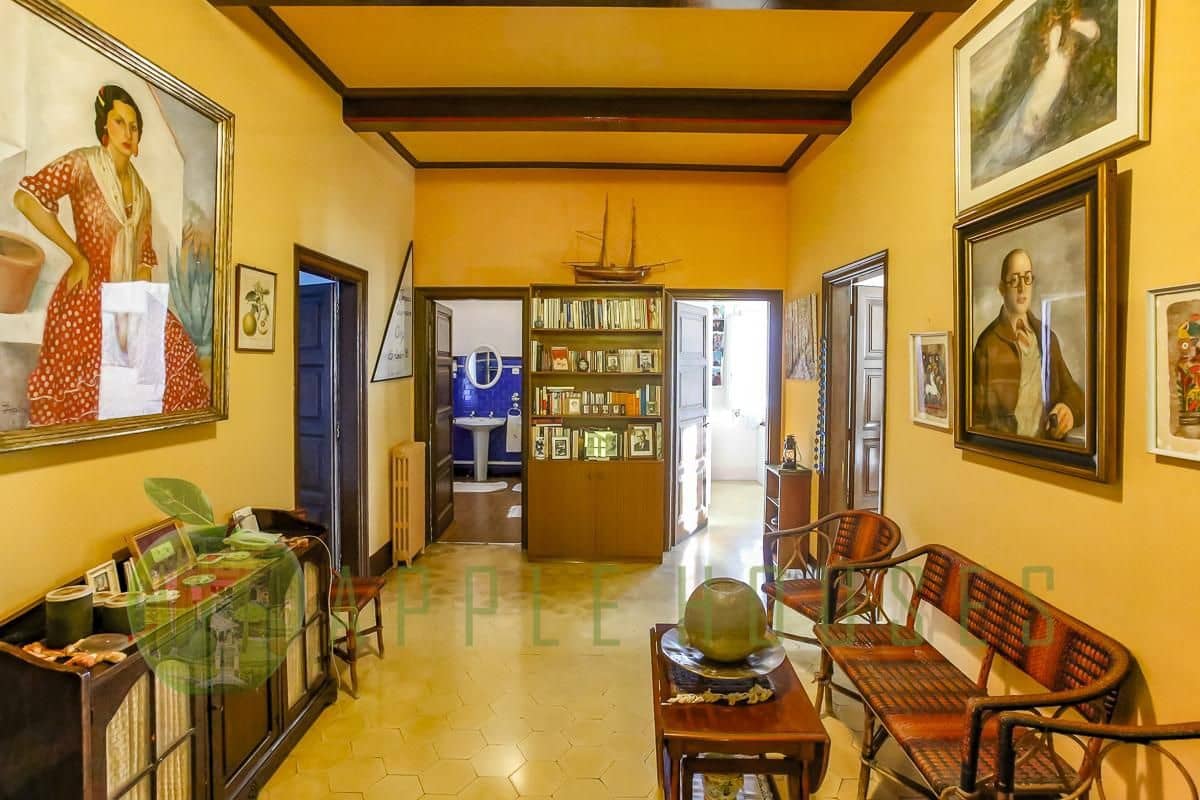 8 bedroom Villa for sale in Sitges with pool garage - € 2,900,000 (Ref: 9586478)