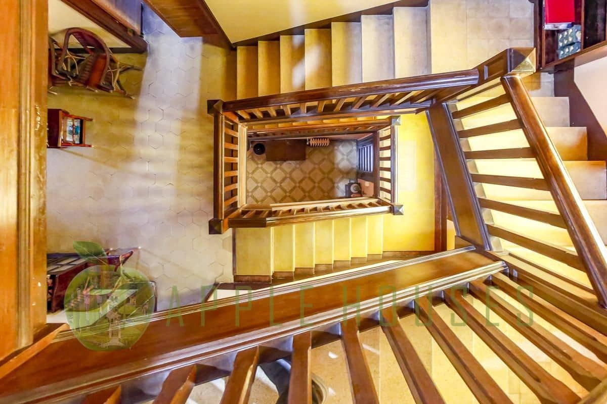 8 bedroom Villa for sale in Sitges with pool garage - € 2,900,000 (Ref: 9586478)