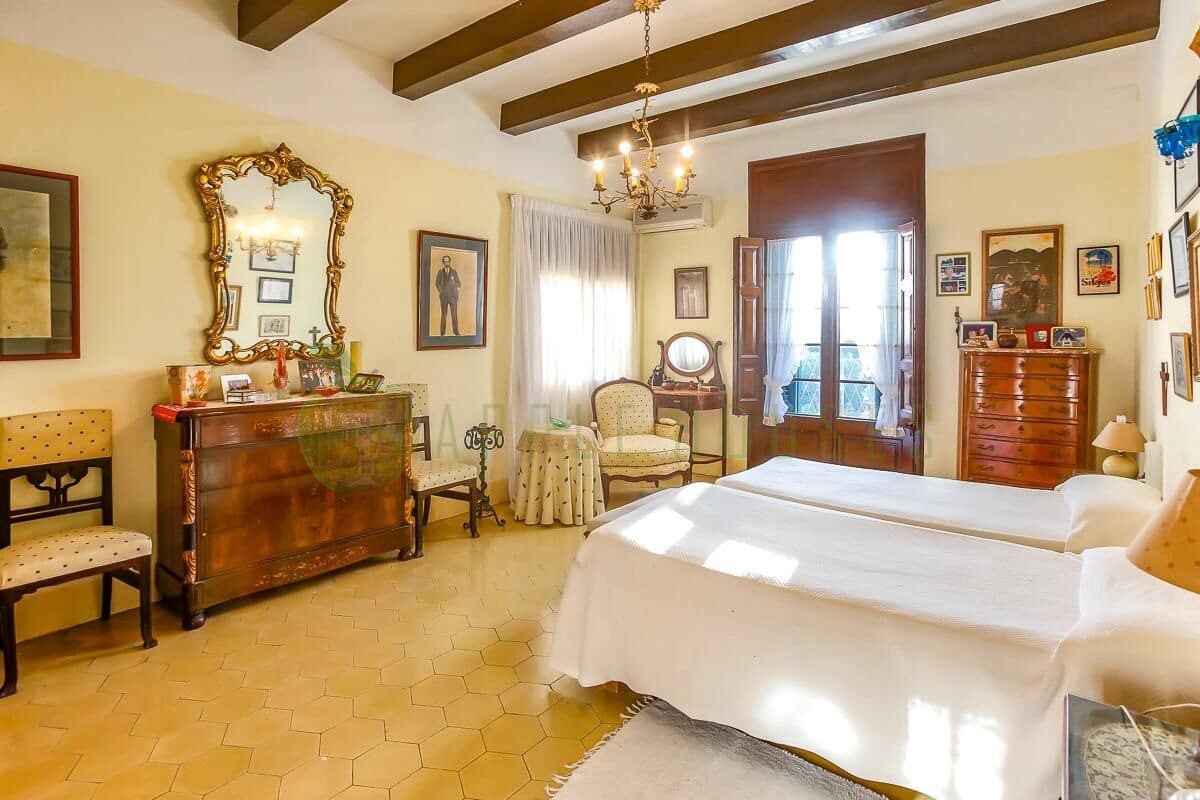 8 soveværelse Villa til salg i Sitges med swimmingpool garage - € 2.900.000 (Ref: 9741721)