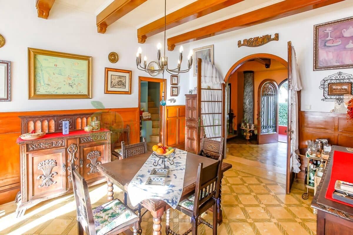 8 soveværelse Villa til salg i Sitges med swimmingpool garage - € 2.900.000 (Ref: 9741721)