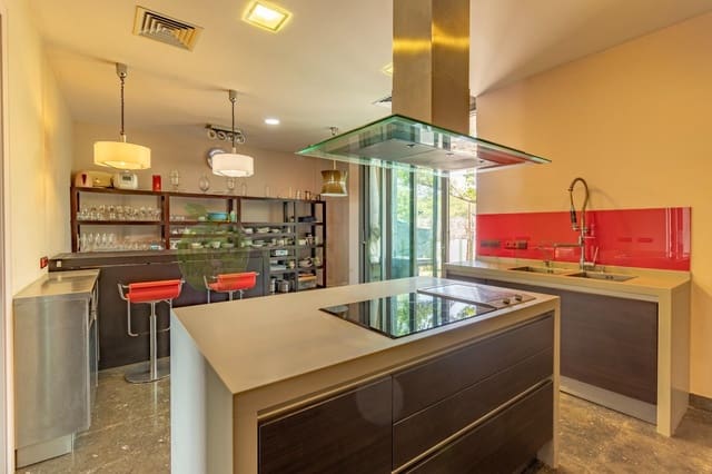 4 soverom Villa til salgs i Sant Pere de Ribes - € 1 095 000 (Ref: 9755649)