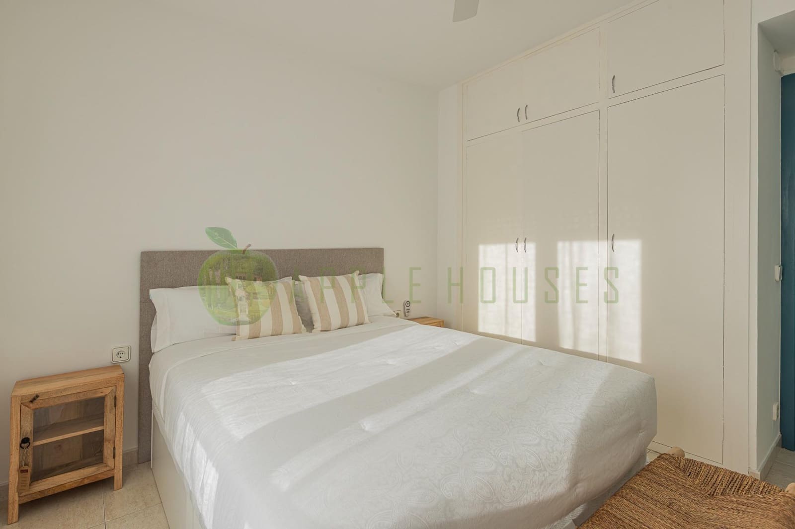 3 bedroom Flat for sale in Sitges with pool garage - € 565,000 (Ref: 9799237)