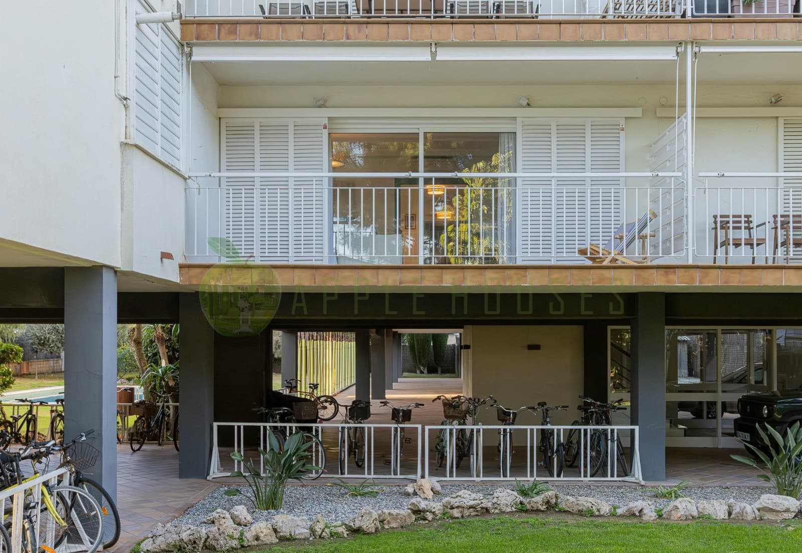 3 bedroom Flat for sale in Sitges with pool garage - € 565,000 (Ref: 9799237)
