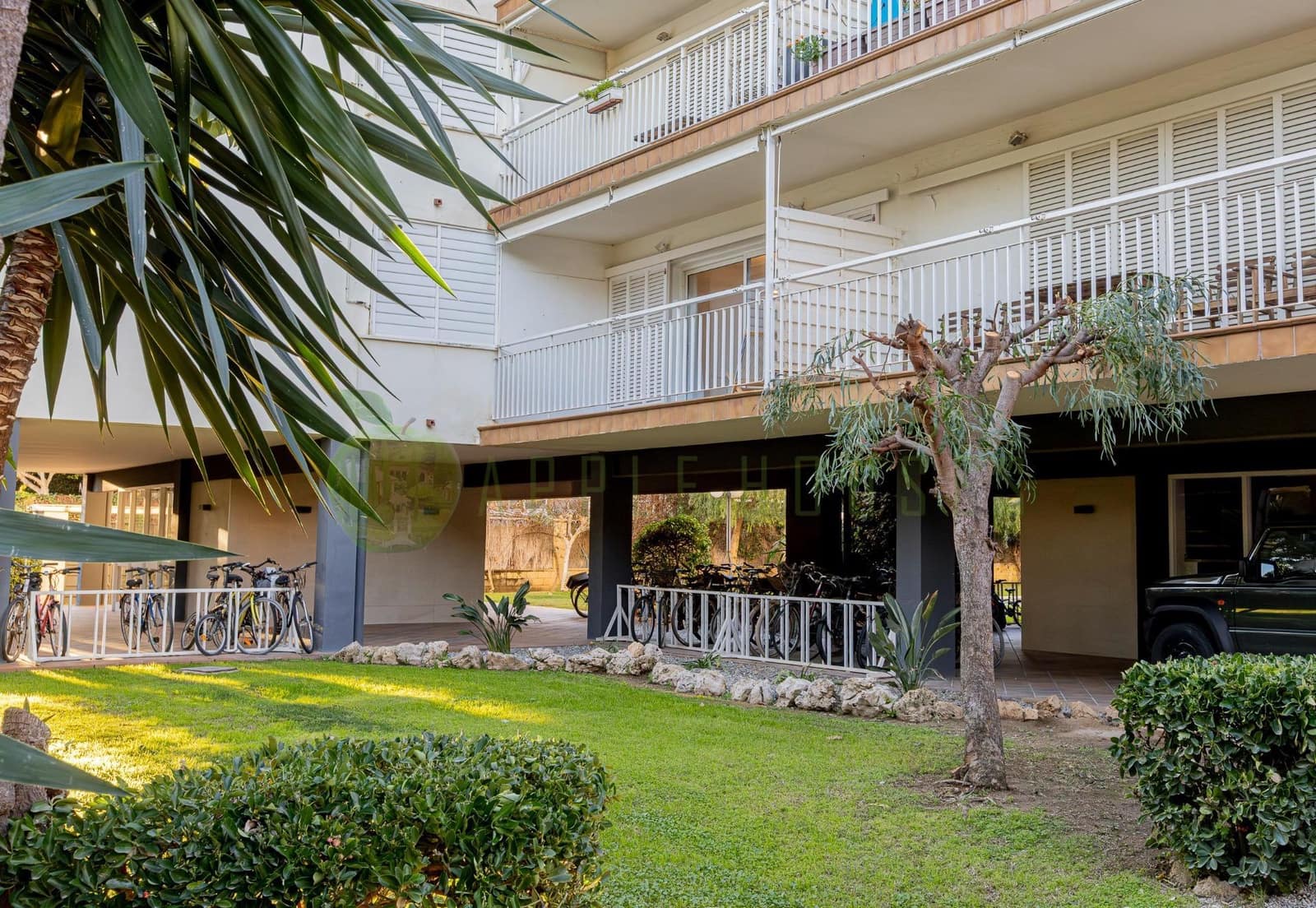 3 bedroom Flat for sale in Sitges with pool garage - € 565,000 (Ref: 9799237)