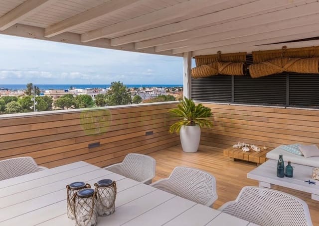 4 soverom Penthouse til salgs i Sitges med svømmebasseng garasje - € 1 270 000 (Ref: 9820487)